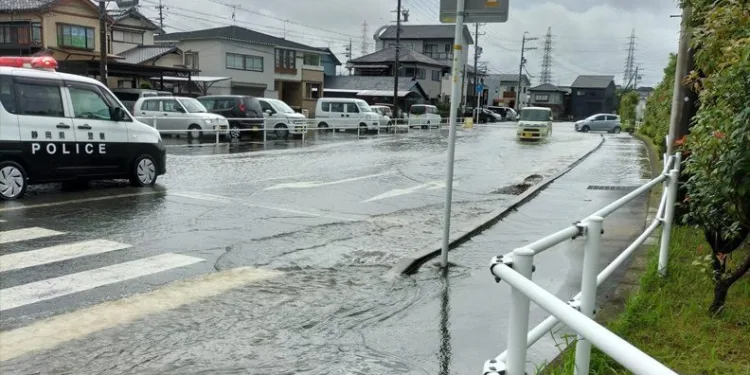 Japonya’da 67 bin kişiye tahliye çağrısı