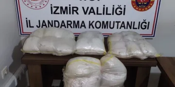 İzmir’de jandarmadan rekor uyuşturucu operasyonu