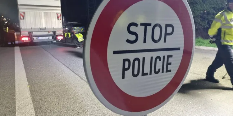 Çekya, Slovakya sınırında kontrollere başladı