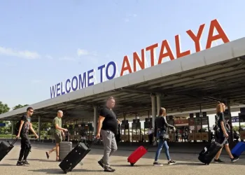 Rusya’dan Antalya’ya uçuş yoğunluğu yaşanıyor