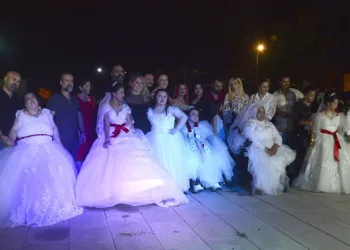 Bursa’da beyaz gelinlik hayalleri gerçeğe dönüştü