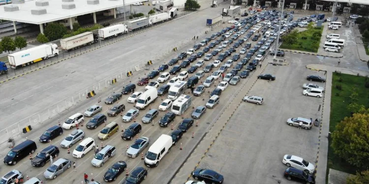 Gurbetçilerin Avrupa’ya dönüş yolculuğu başladı