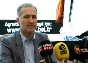 İnegöl Belediyesi’nden 2500 öğrenciye can suyu