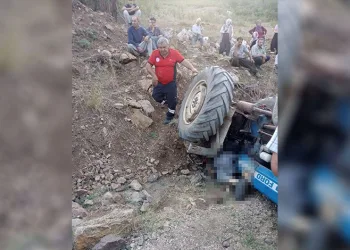 Mersin’de traktörün altında kalan vatandaş, hayatını kaybetti