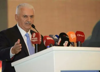 Binali Yıldırım, Bursa’da ödül töreninde konuştu