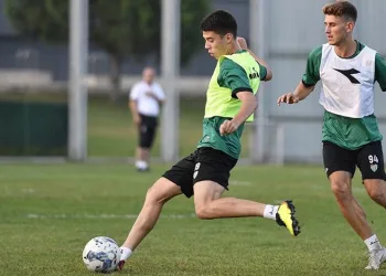Bursaspor hazırlıklara devam ediyor