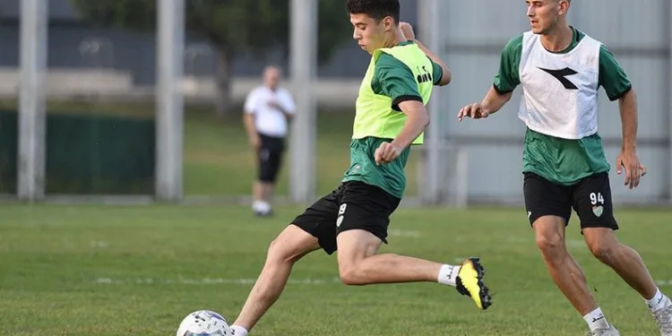 Bursaspor hazırlıklara devam ediyor
