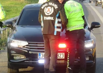 İçişleri Bakanlığı’ndan çakarlı araç genelgesi