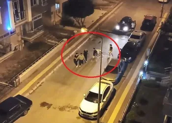 Samsun’da yolunu kesip darp ettiler