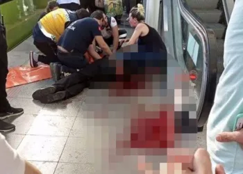 Bursa’da metroda dehşet! Kalbinden bıçakladı