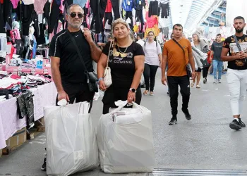 Bagajlarını dolduran Bulgarlar: “Türkiye çok ucuz”