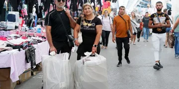 Bagajlarını dolduran Bulgarlar: “Türkiye çok ucuz”