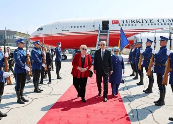 Cumhurbaşkanı Erdoğan, Bosna Hersek’te resmi törenle karşılandı