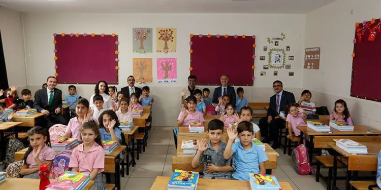 İnegöl’de ilk ders zili çaldı