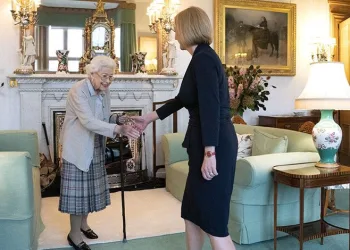 İngiltere’nin yeni Başbakanı Liz Truss, Kraliçe ile görüştü