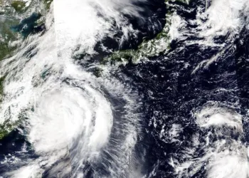 Japonya’da Nanmadol Tayfunu alarmı