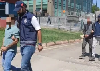 Gaziantep’te 2 otomobil çalan 2 şüpheli tutuklandı