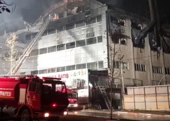 İstanbul’da fabrikada çıkan yangın söndürüldü