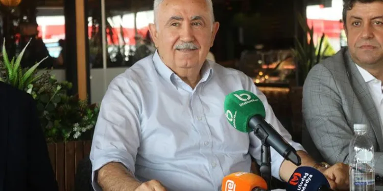 Final Spor açılış yemeğinde