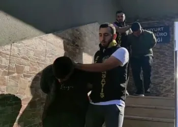 İstanbul’da güvenlik görevlisini öldüren şüpheliler adliyeye sevk edildi