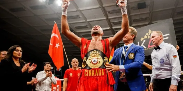 WBA kıtalararası şampiyonu Hüseyin Cinkara