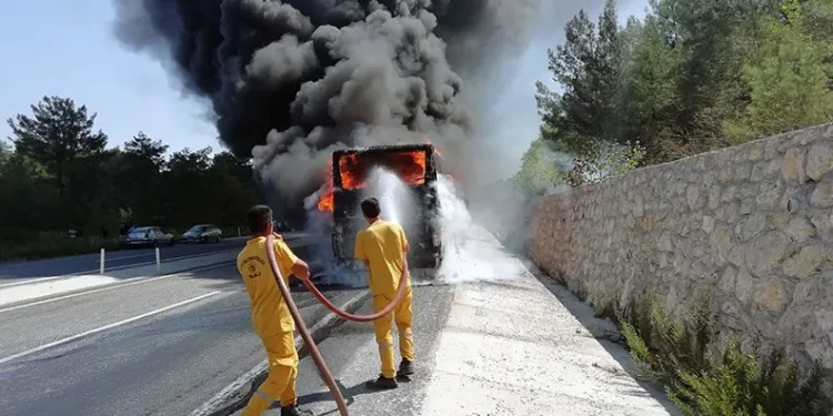 36 yolcu ölümden döndü