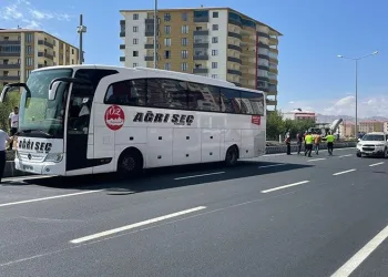 Ağrı’da korkunç kaza: 1 ağır yaralı