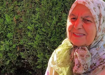 Köpeklerin parçaladığı yaşlı kadın toprağa verildi