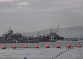 Gölcük’te denize düşen asker şehit oldu