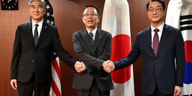 Japonya, ABD ve Güney Kore’den üçlü Kuzey Kore zirvesi