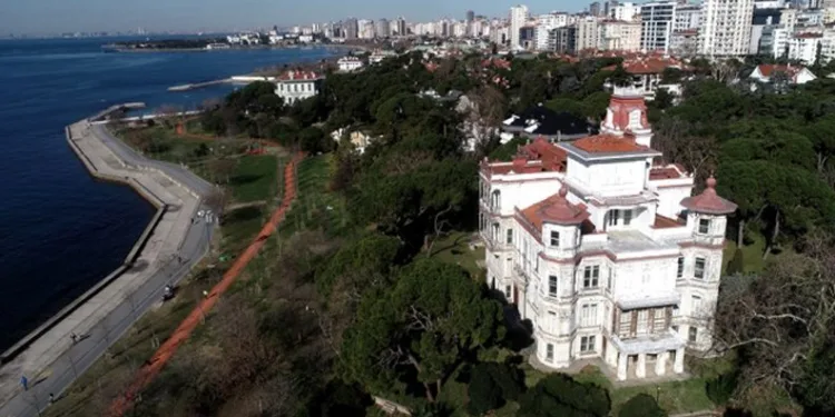 “Perili Köşk” dudak uçuklatan fiyata satıldı