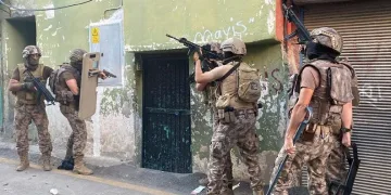 Mersin’de DEAŞ operasyonunda 3 kişi tutuklandı