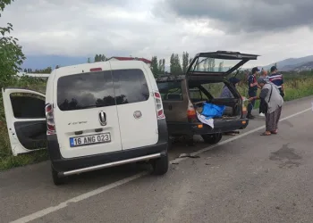 Bursa’da hatalı dönüş kazaya neden oldu