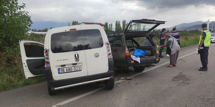 Bursa’da hatalı dönüş kazaya neden oldu