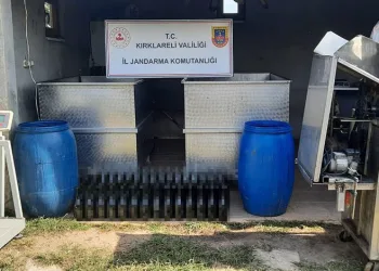 Kırklareli’de 1,5 ton kaçak içki ele geçirildi
