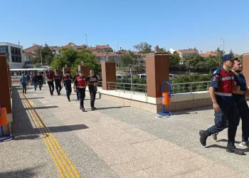 3 ilde uyuşturucu operasyonu: 32 gözaltı