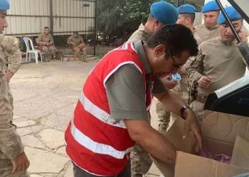 Kızılay’dan Mersin’deki yangın ekiplerine destek