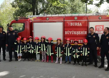 Bursa’da minik itfaiyeciler göreve hazır