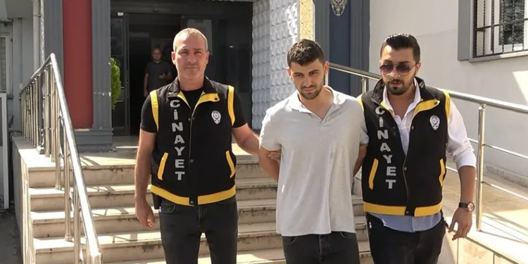 Metroda bıçaklanma olayının sebebi “yan bakma” meselesi