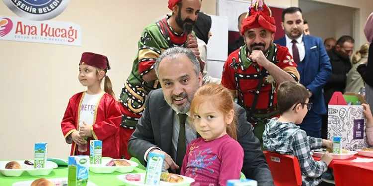 Bursa’da eğitim avantajlarla başladı