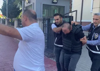 Sakarya’da eşini defalarca bıçaklayan cani koca tutuklandı