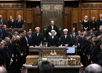 İngiltere Parlamentosu’nda Kraliçe II. Elizabeth için özel oturum
