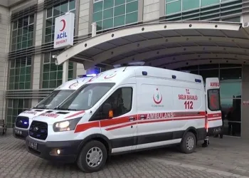 Tartıştığı kadının üzerine kızgın yağ döktü
