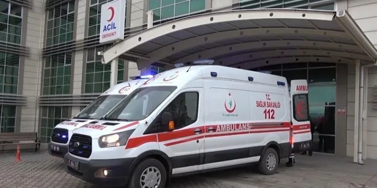 Tartıştığı kadının üzerine kızgın yağ döktü