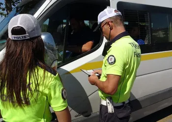 Bursa’da öğrenci taşıyan servislere sıkı denetim