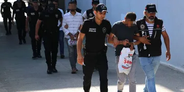 Uyuşturucu operasyonunda 8 zanlı tutuklandı