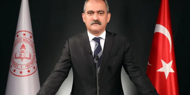 Türkiye’nin eğitim dönüşümünü G20 ülkelerine anlattı