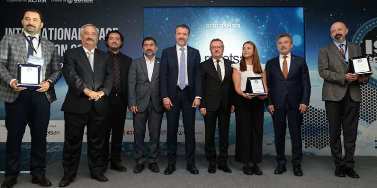 Uluslararası Uzay Kongresi GUHEM’de Başladı