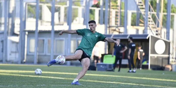 Bursaspor şut çalıştı