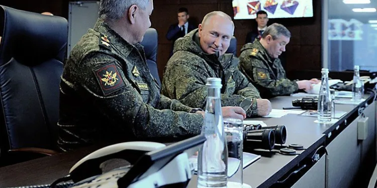 Putin, “Vostok – 2022” tatbikatına katıldı